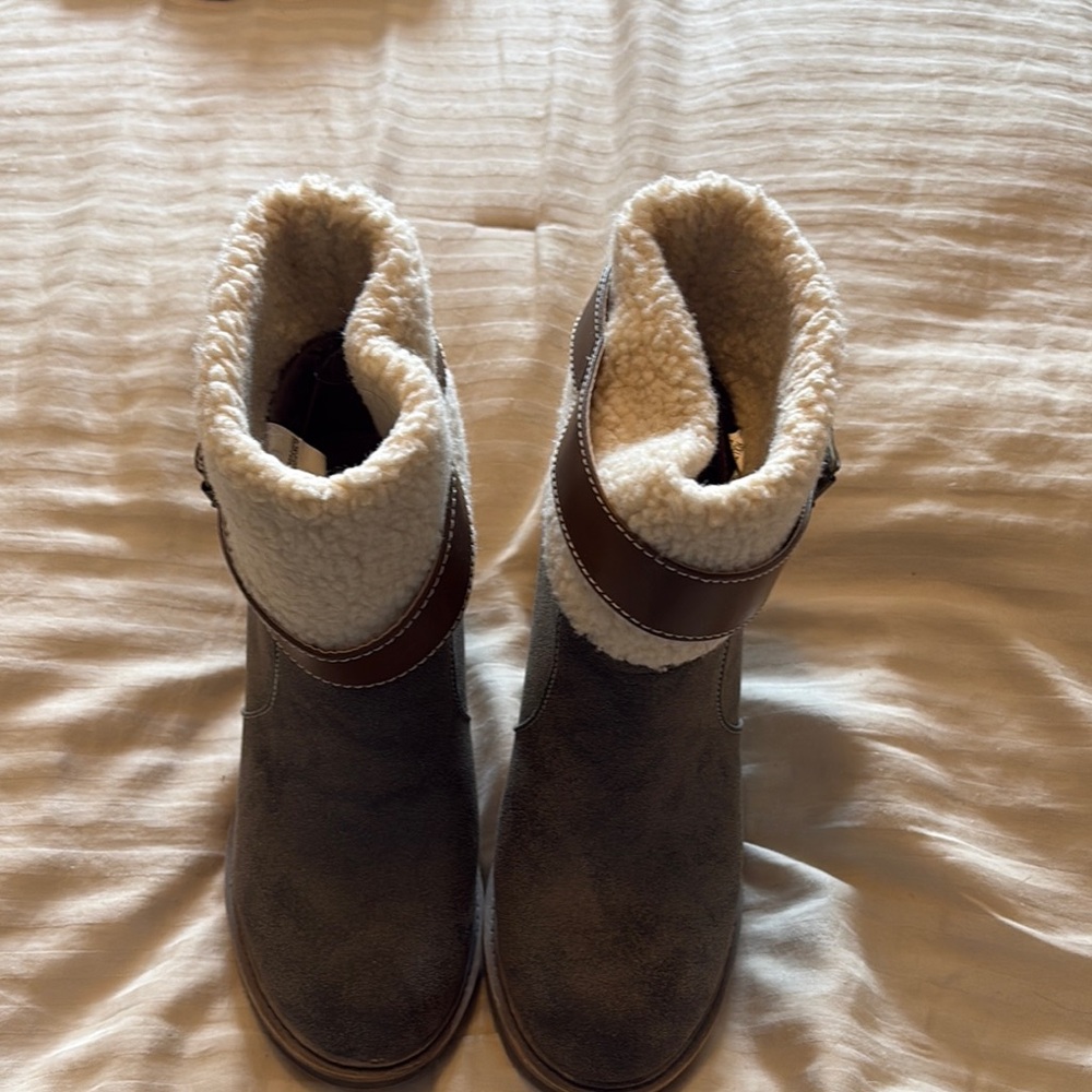 Dirty Laundry Gray and Brown Heeled Boots with Chunky Heel - Picture 4 of 4